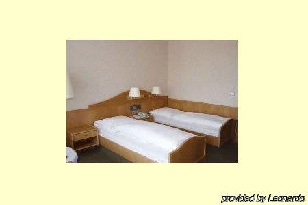 Hotel Parsberg Puchheim Ngoại thất bức ảnh